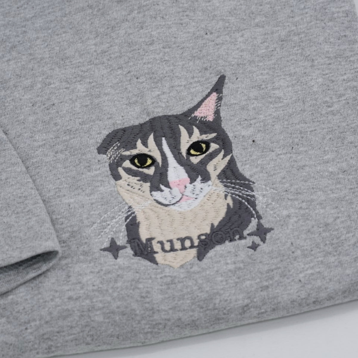 Embroidered Cat Face T-Shirt - Personalized Pet Memorial Gift for Cat Owners