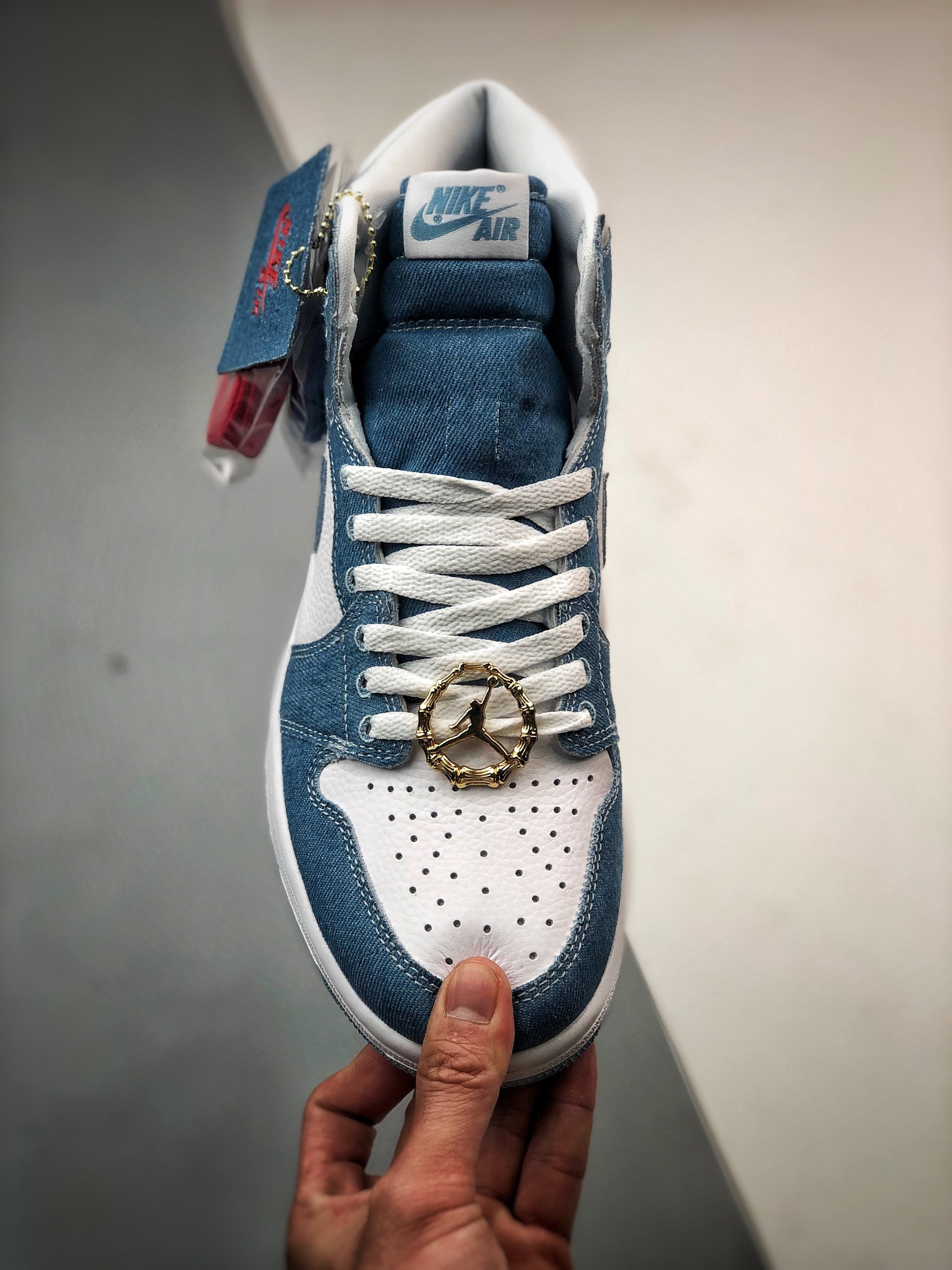 Air AJ Jordan 1 High OG "Denim" White Worn BlueMetallic Gold DM9036
