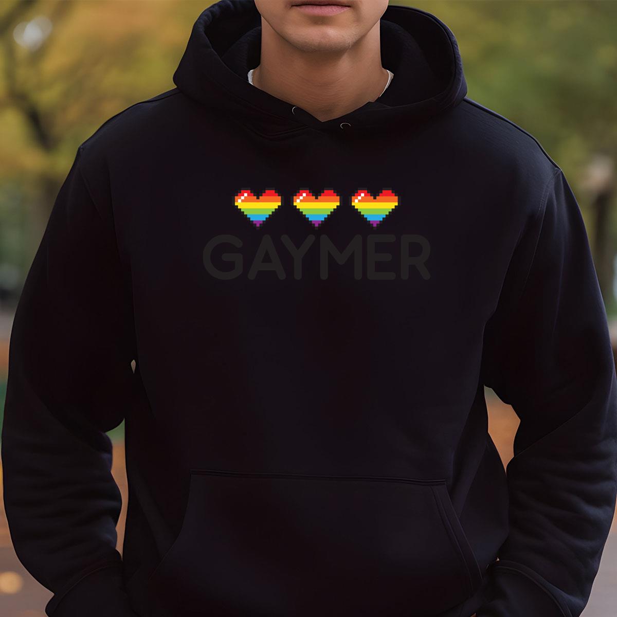 Gaymer Pixel Rainbow Hearts Pride LGBT Gamer Graphic T-Shirt