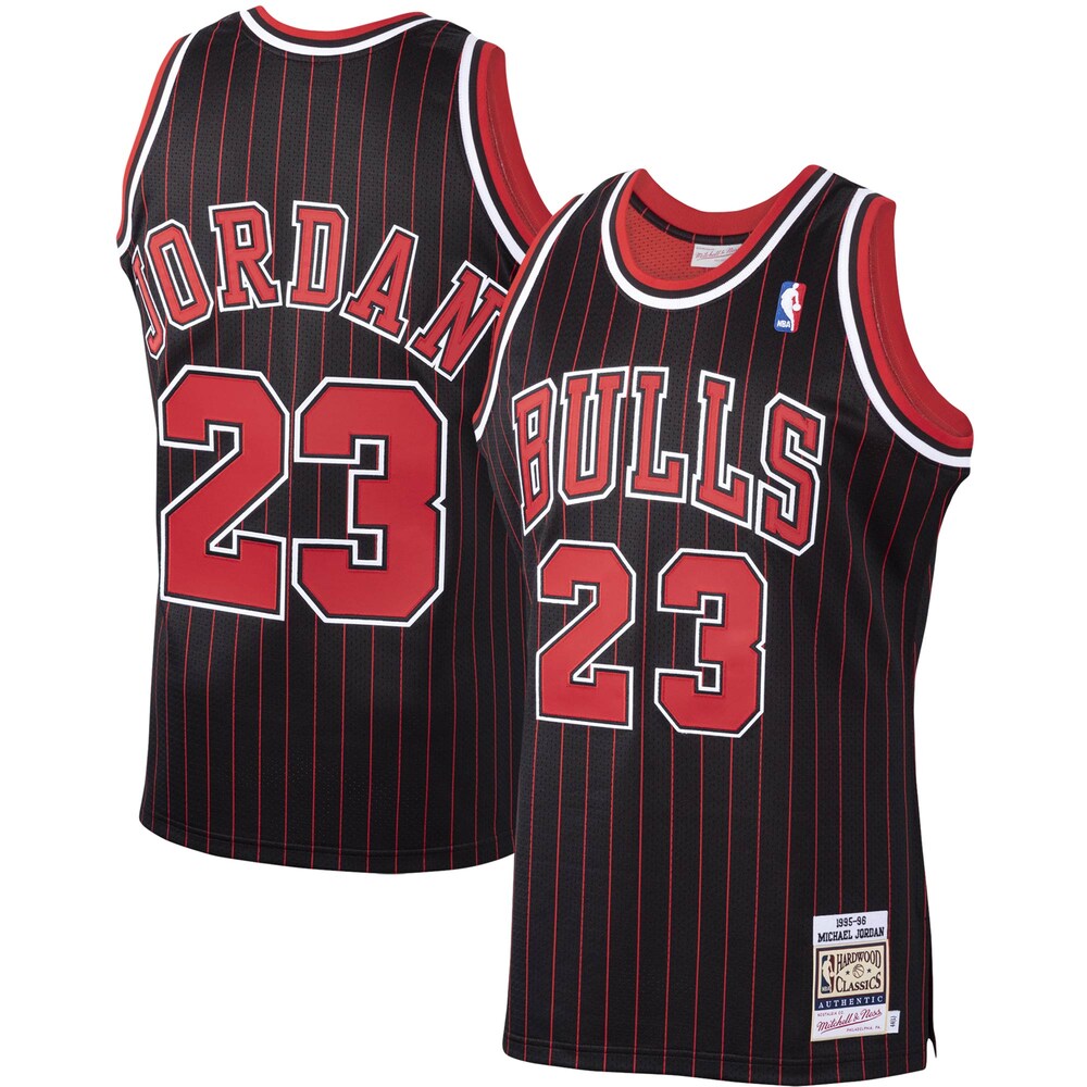 Michael Jordan Chicago Bulls Mitchell x Ness 1995/96 Hardwood Classics Authentic Jersey | Black