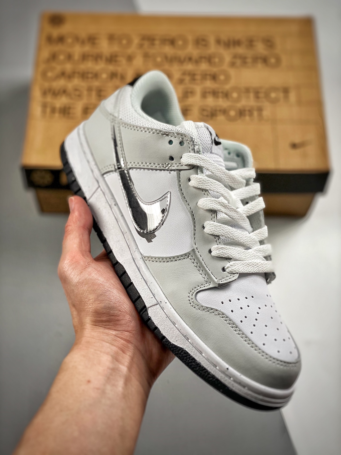 Nike Dunk Low 'Glitch Swoosh' White/Grey DV3033-001 Shoes