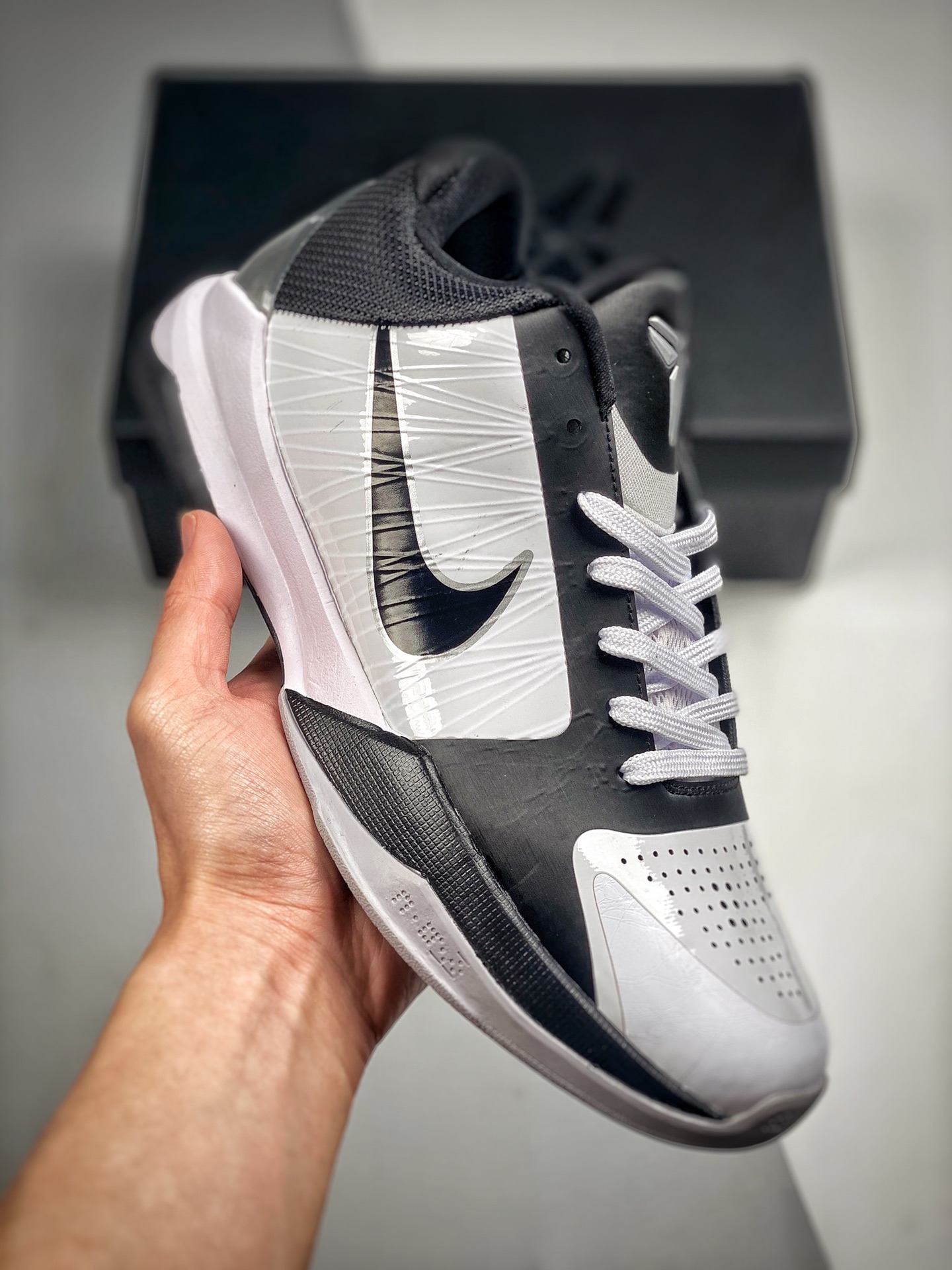 Nike Zoom Kobe 5 TB 'White Black' 407710-100 Shoes