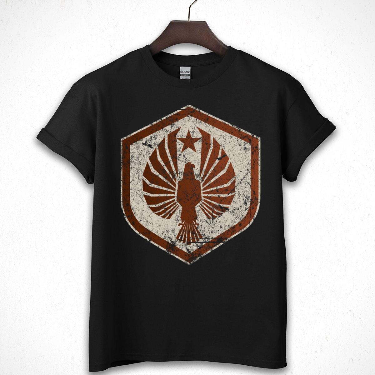 Vintage Eagle Star Distressed Emblem Graphic T-Shirt
